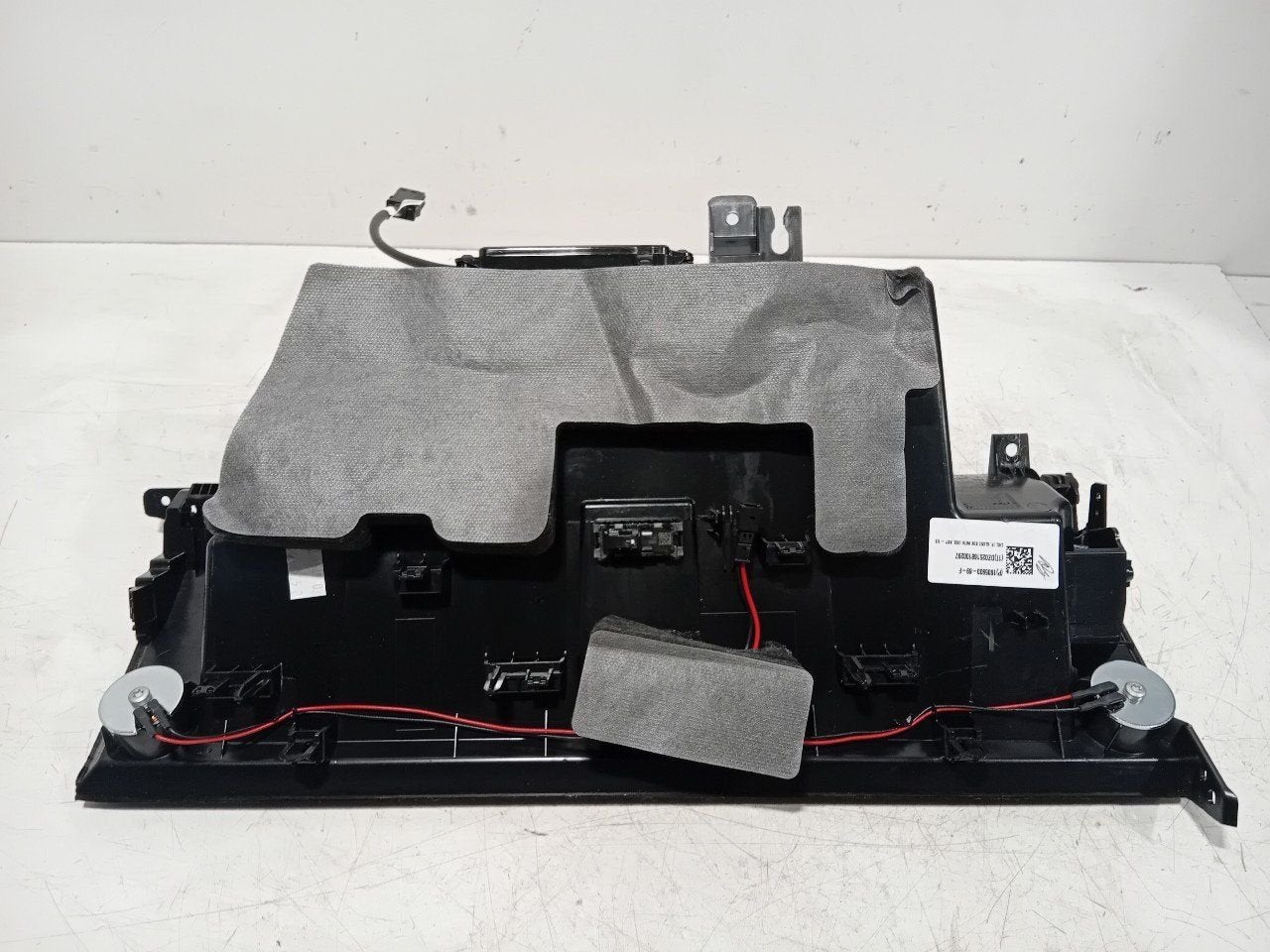 Dashboardkastje Tesla Model, Onderdelen@venauto.nl, Van der Ven Autorecycling B.V., Gebruikt, Ettenseweg 76, 4706 PB Roosendaal, The Netherlands