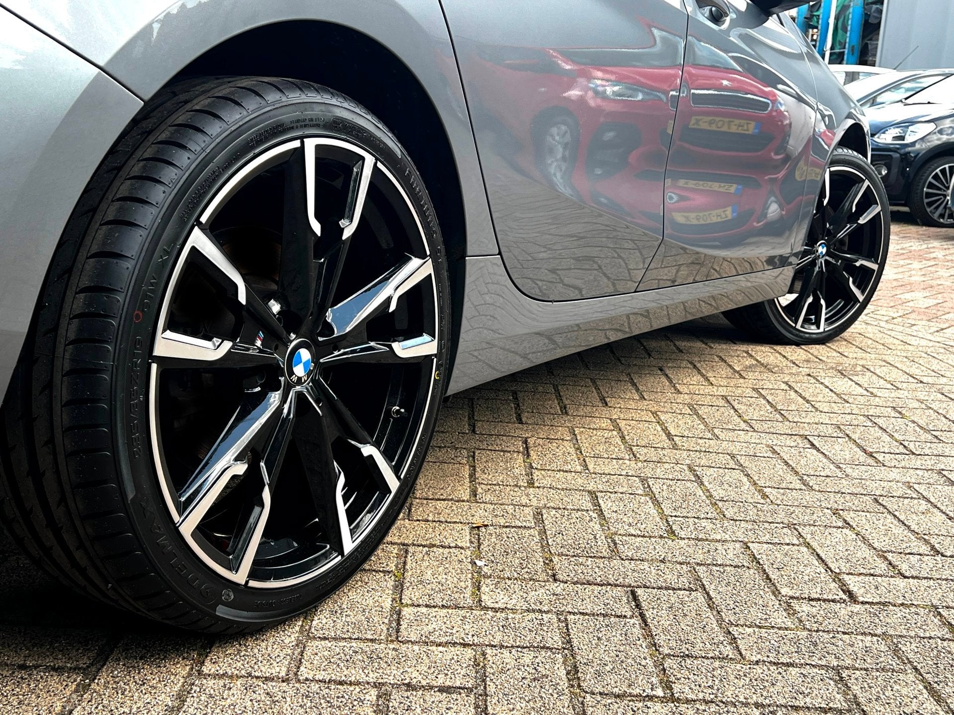 BMW 1-serie 118i Business Line Carplay wireless_PDC_19''LMV, 136 pk, Gebruikt, Bedrijf, 3 cilinders
