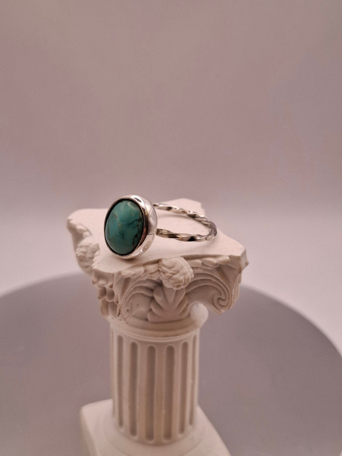 Handgemaakte zilveren ring met turkoois - Maat 8 3/4 US, 18 tot 19, Gebruikt, Blauw, Ophalen of Verzenden