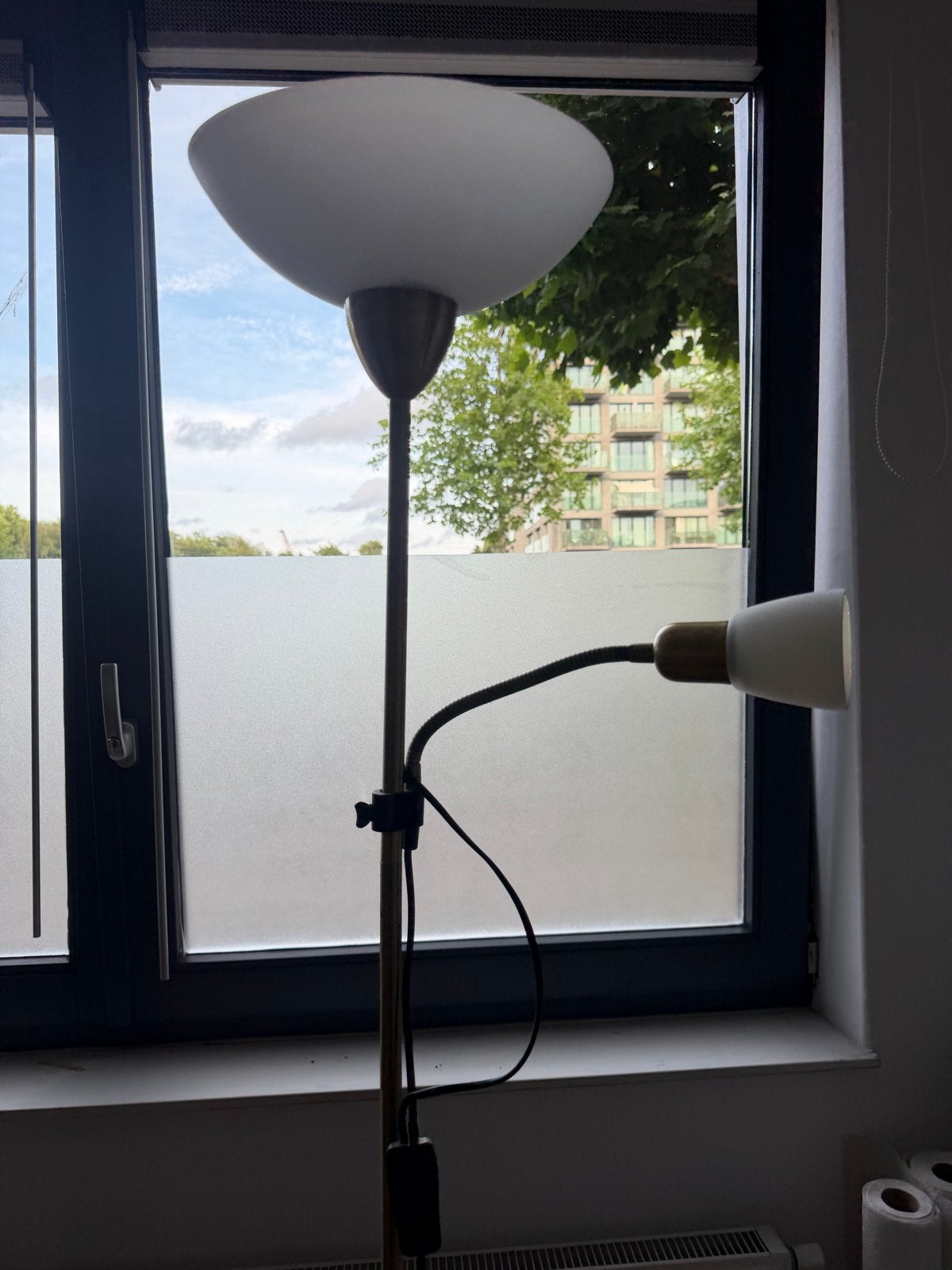 Stijlvolle staande lamp met leeslamp - Gebruikt, Ophalen, Gebruikt, E27 (groot), Metaal