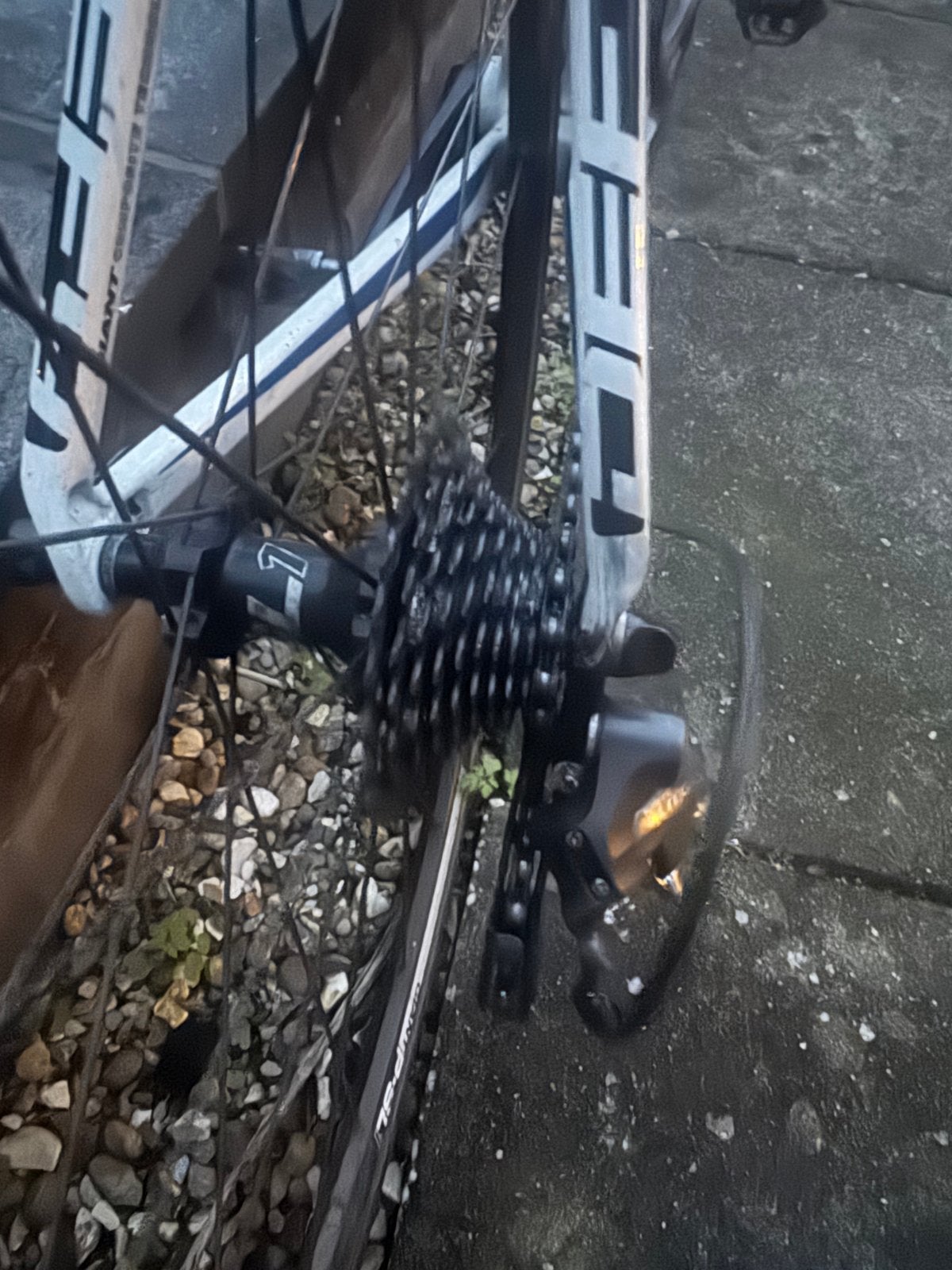 Giant Defy Composite 1 Carbon Racefiets - Shimano Ultegra, 28 inch, Gebruikt, Velgrem, 15 tot 20 versnellingen