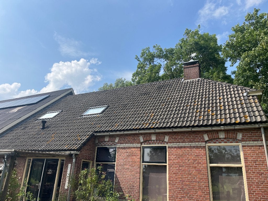 Dakpannen sneldekkers gratis, Doe-het-zelf en Verbouw, Dakpannen en Dakbedekking, Ophalen, Gebruikt, Steen of Klei, Zwart