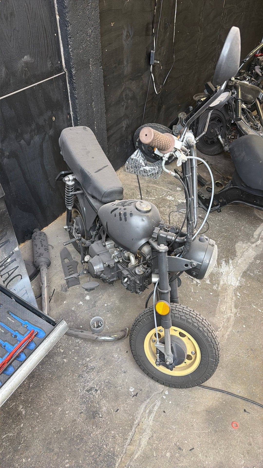 Honda dax brom, Fietsen en Brommers, Minibikes, Midibikes en Pitbikes, Ophalen of Verzenden, Zo goed als nieuw, Overige typen