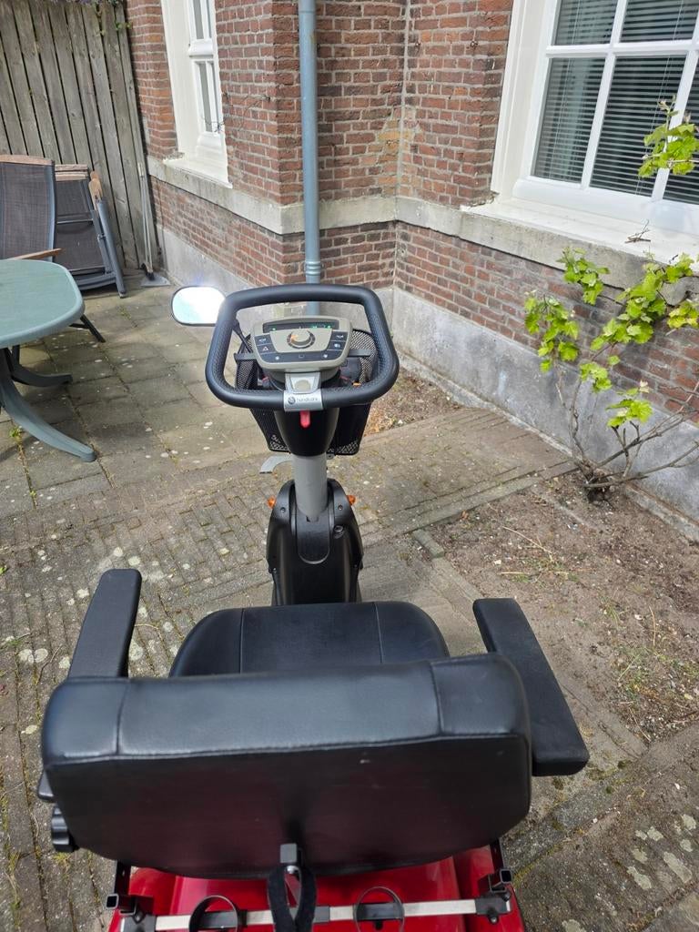 Scootmobiel Trophy 6, Ophalen, 46 km of meer, 16 km/u of meer