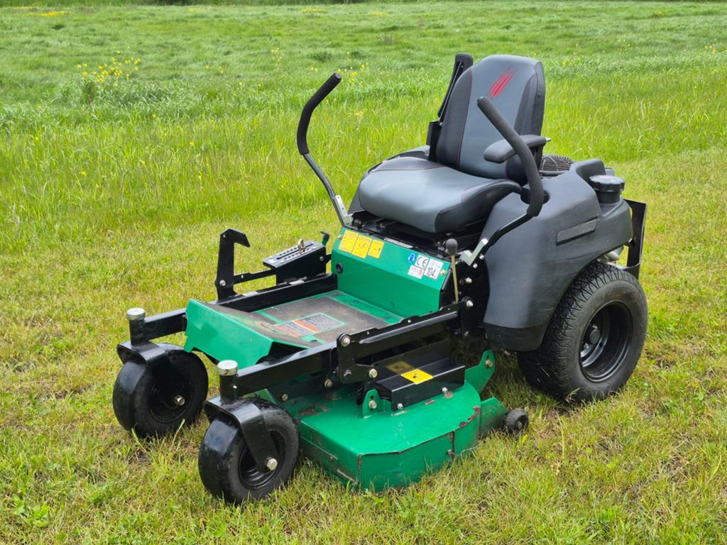 Bob-Cat Zero Turn Grasmaaier 42" Zitmaaier, Tuin en Terras, Grasmaaiers, Ophalen, Gebruikt, Elektrische starter, Benzine-grasmaaier