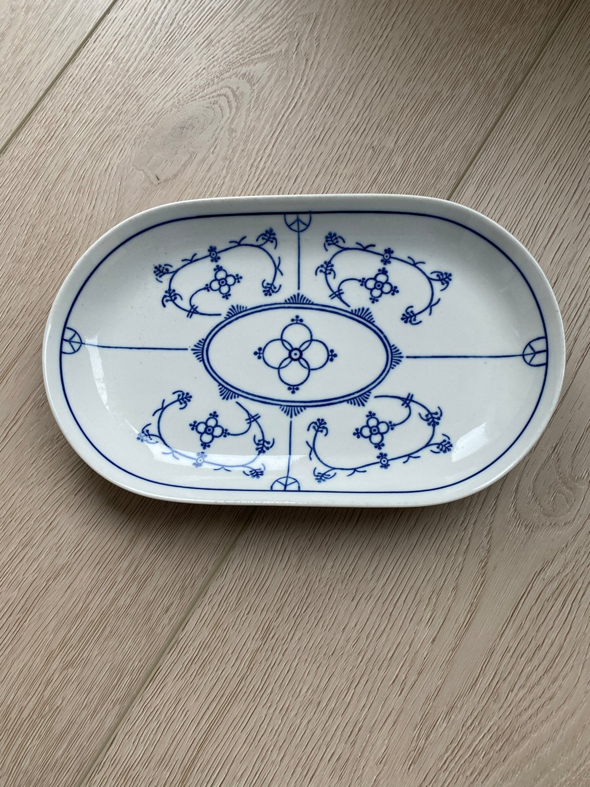 Delfs blauw vleesschaaltje, Jäger Eisenberg, Antiek en Kunst, Ophalen of Verzenden