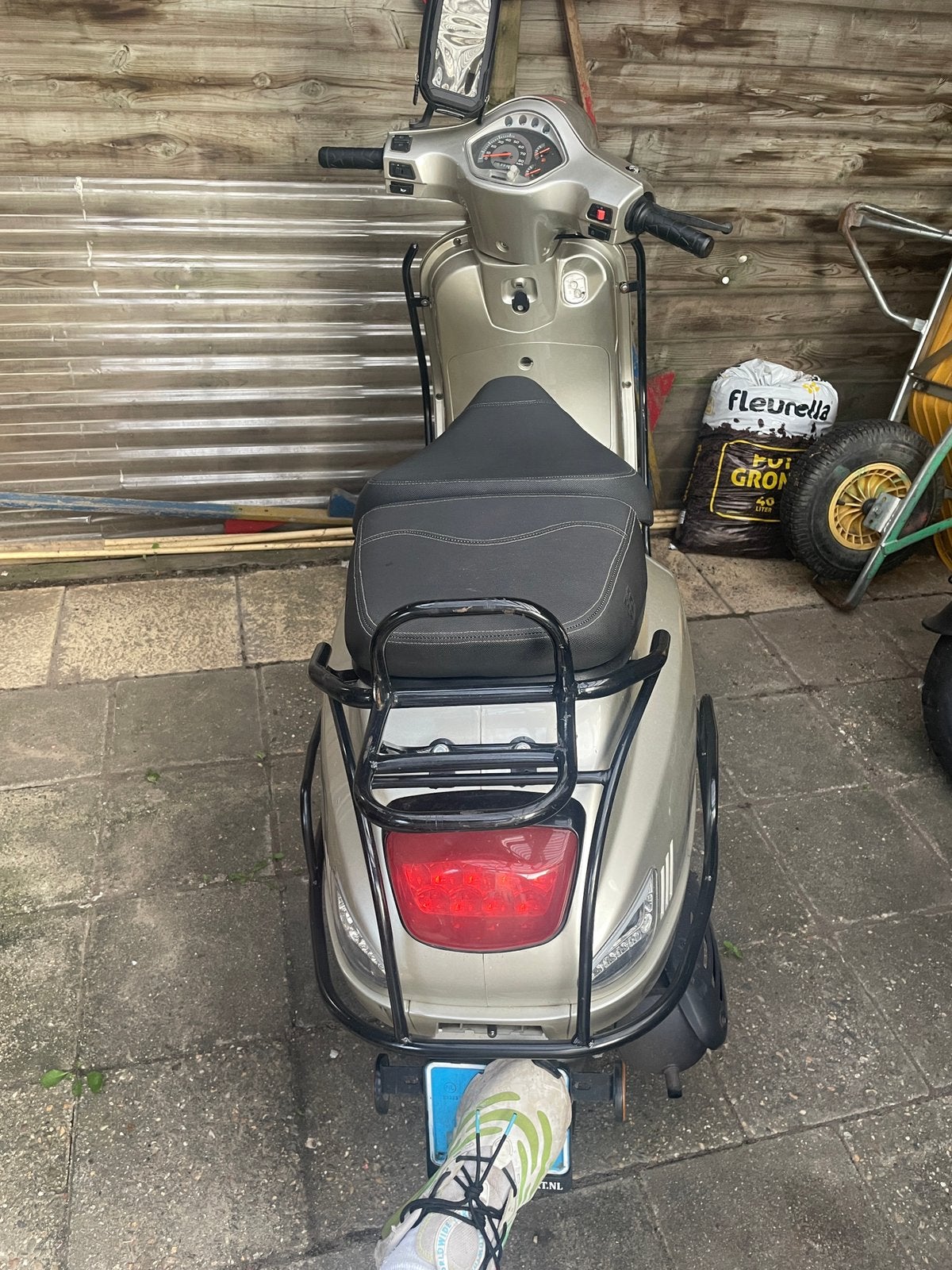 senzo special champagne, Ophalen, Zo goed als nieuw, Benzine, Overige modellen