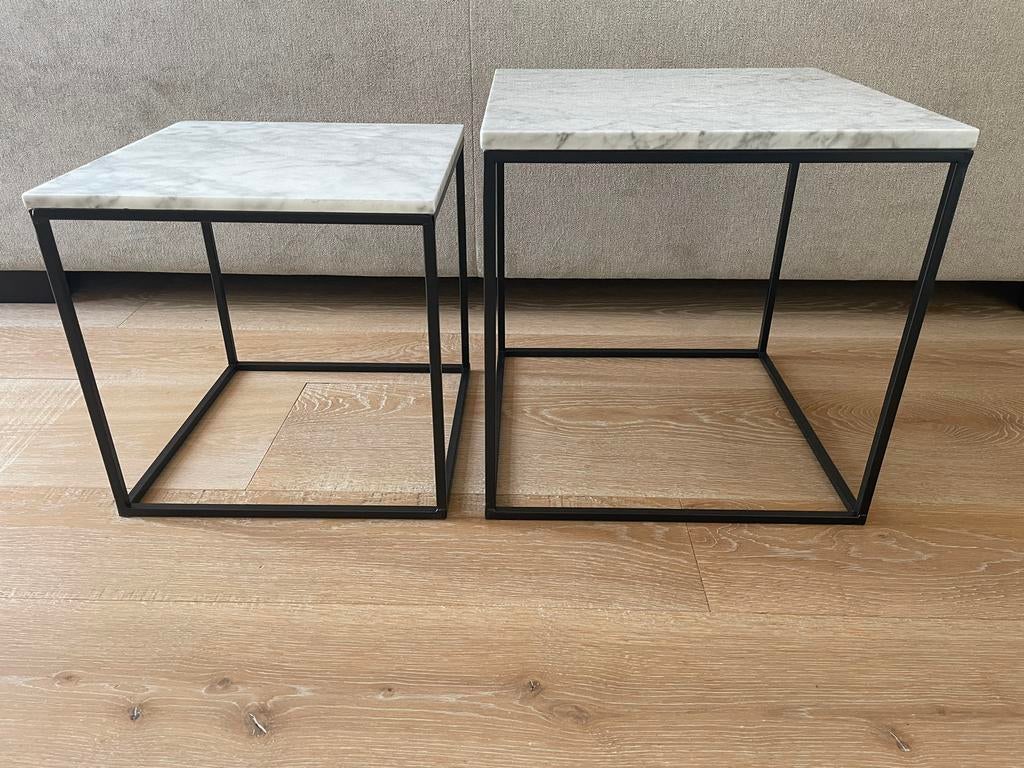 Set 2 marmeren tafeltjes, Huis en Inrichting, Tafels | Bijzettafels, Ophalen, Minder dan 55 cm, Gebruikt, Vierkant