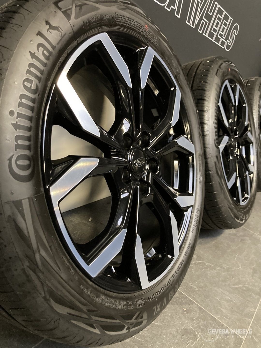 18” originele Ford Puma ST velgen + banden 5x108 L1TC-H1A, 18 inch, -, -, Banden en Velgen