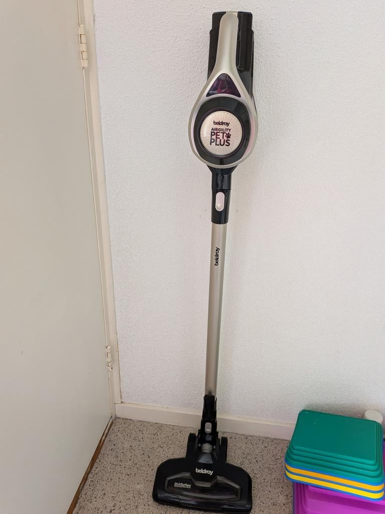 Beldray Airgility Pet Plus steelstofzuiger, Ophalen, Gebruikt, Reservoir