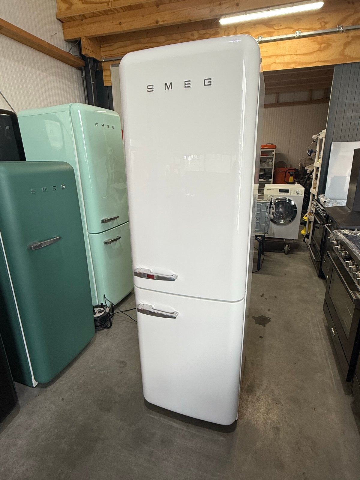 Smeg Koelkast met Vriezer - Wit, Zo goed als nieuw, Witgoed en Apparatuur, Bella, 200 liter of meer, 60 cm of meer, Met aparte vriezer
