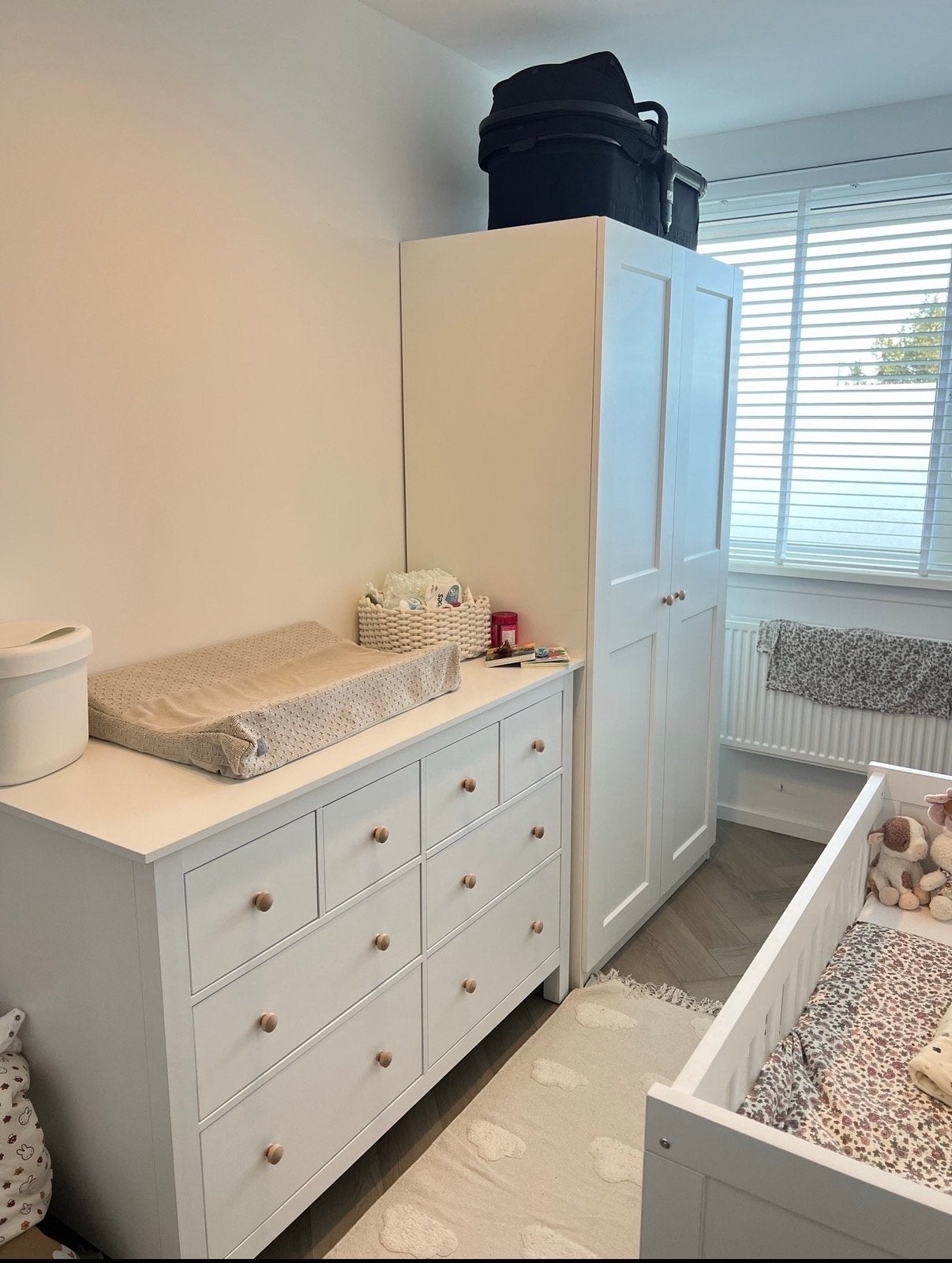 Witte Commode en IKEA Pax Kast met Houten Knopjes, Kinderen en Baby's, Ophalen, Gebruikt, 50 tot 70 cm, 105 cm of meer