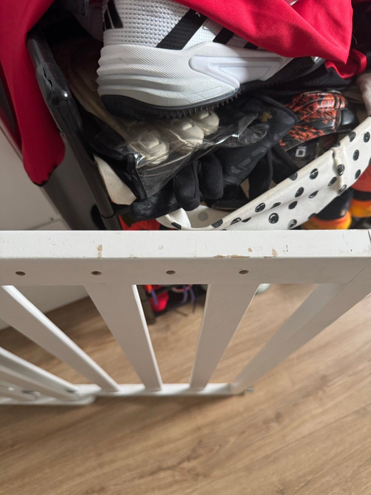 Wit houten veiligheidshekje - Noma, Ophalen, Gebruikt, Klemhekje, Hout