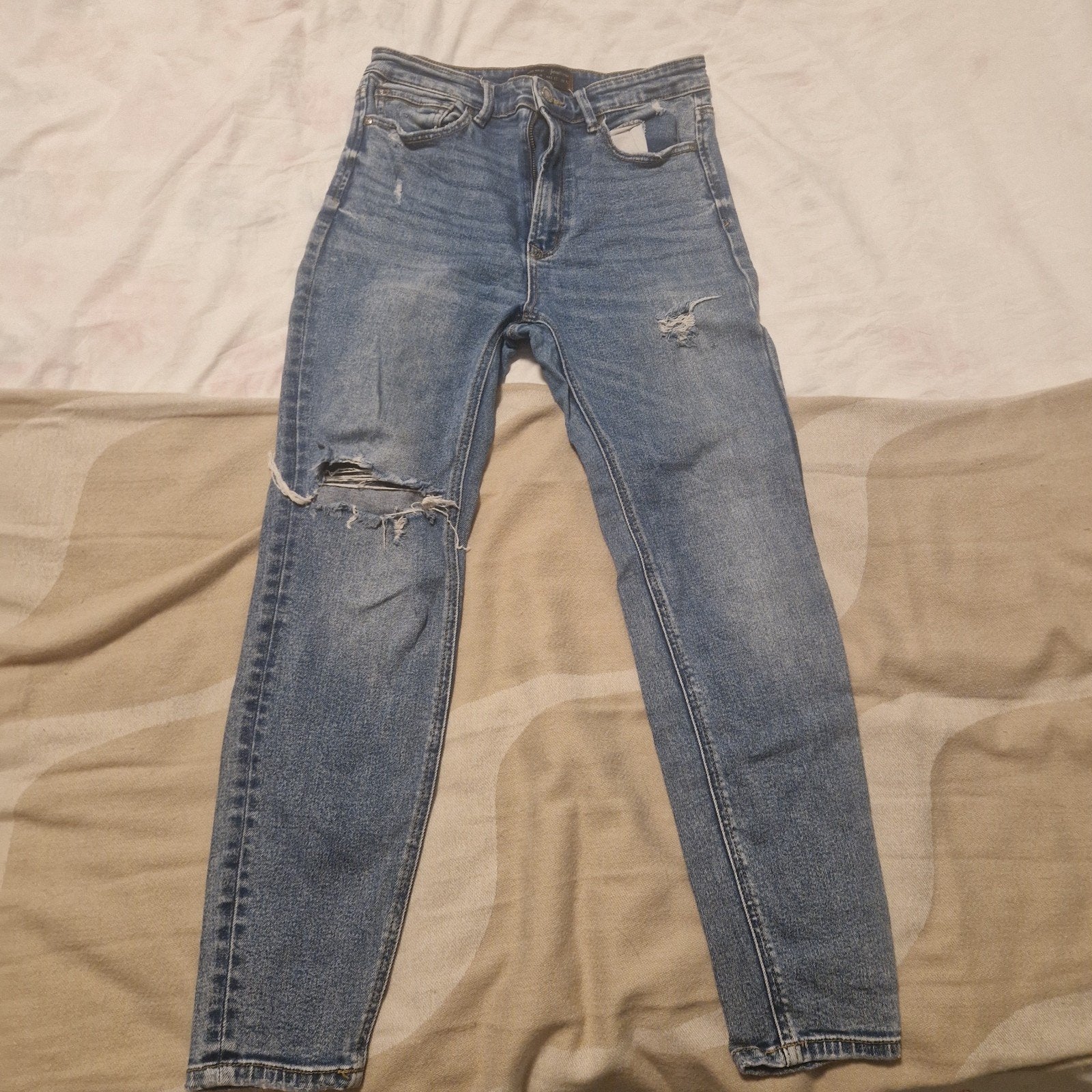 Stradivarius Super High Waist Jeans - Nieuw, Kleding | Dames, Spijkerbroeken en Jeans, Blauw, Nieuw, Ophalen of Verzenden, W33 - W36 (confectie 42/44)