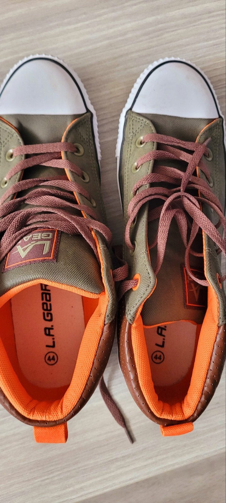 LA Gear Sneakers - Maat 44 - Zo goed als nieuw, Overige kleuren, LA Gear, Nieuw, Ophalen of Verzenden