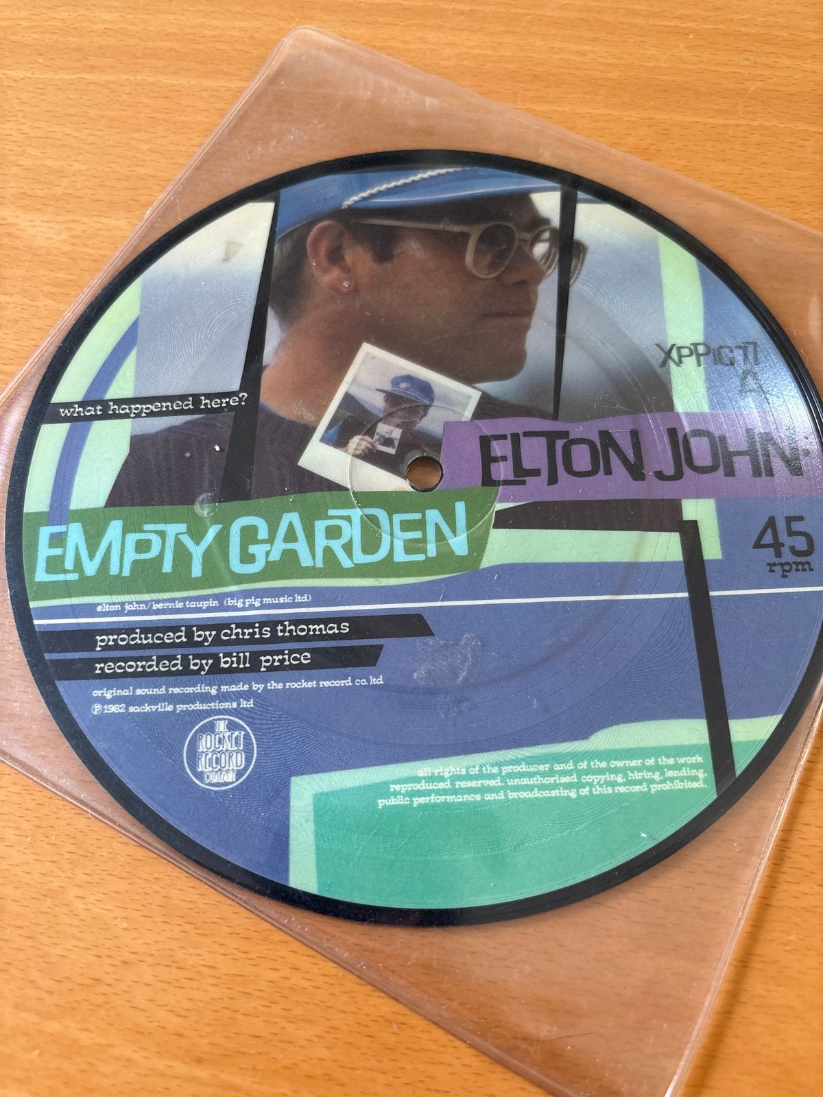Elton John - Empty Garden / Take Me Down To The Ocean, Gebruikt, 7 inch, Ophalen of Verzenden, Picture disc