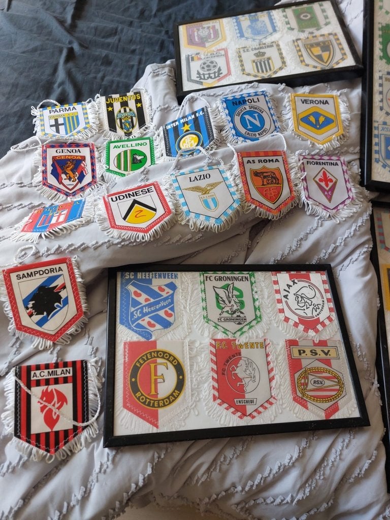 voetbal vaantjes, Ophalen of Verzenden, Zo goed als nieuw