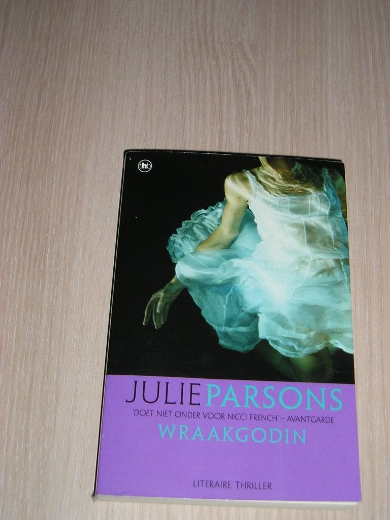 Wraakgodin - Julie Parsons, Boeken, Ophalen of Verzenden, Zo goed als nieuw, Julie Parsons