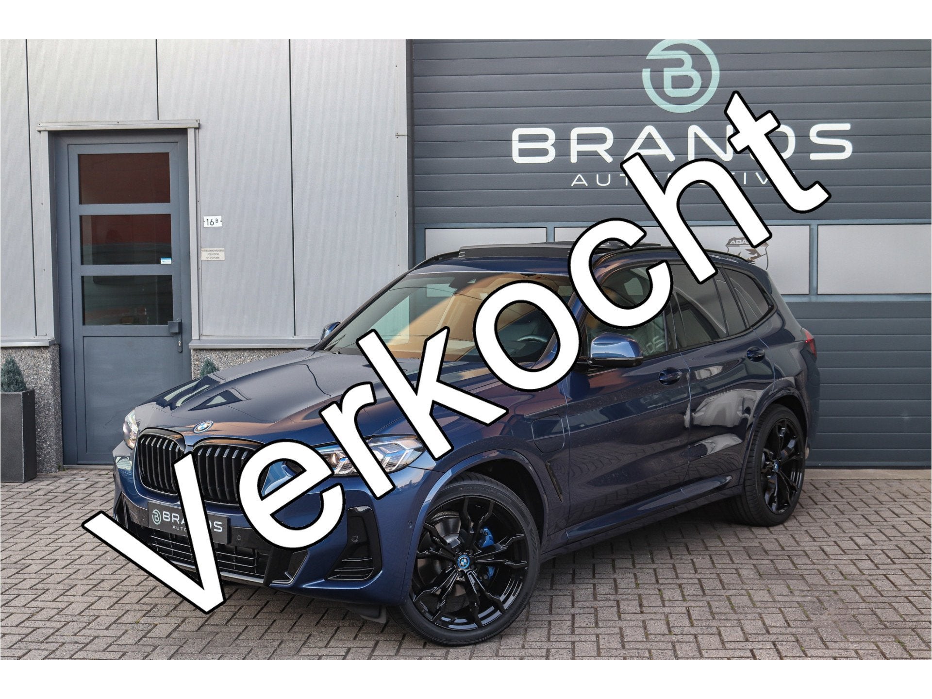 BMW X3 xDrive30e High Executive M Sport Pano 360 Trekhaak Ga, Auto's, BMW, Gebruikt, Zwart, Blauw, Vierwielaandrijving
