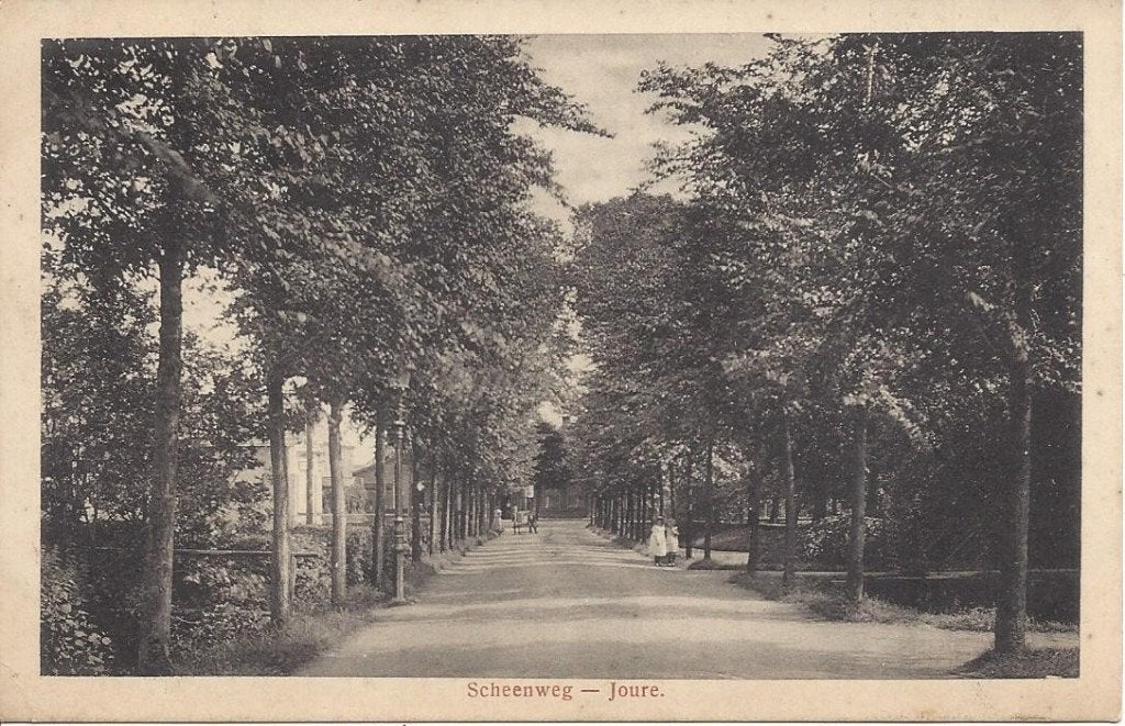 Joure (Frl.) Scheensweg, Volk, ca. 1915 gelopen, Verzamelen, Ansichtkaarten | Nederland, Ophalen of Verzenden, Voor 1920, Gelopen