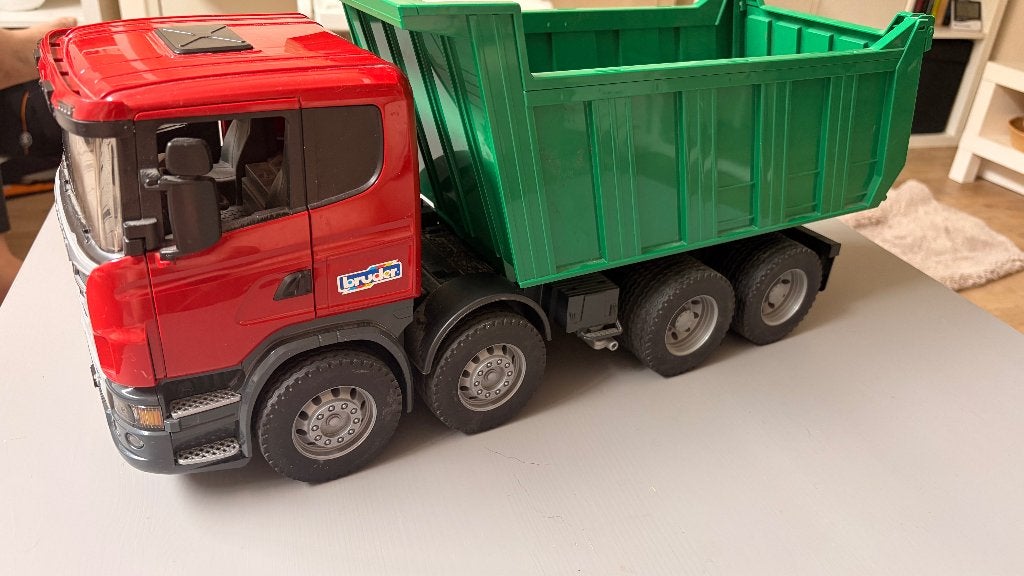 Bruder kiepwagen, Ophalen, Gebruikt