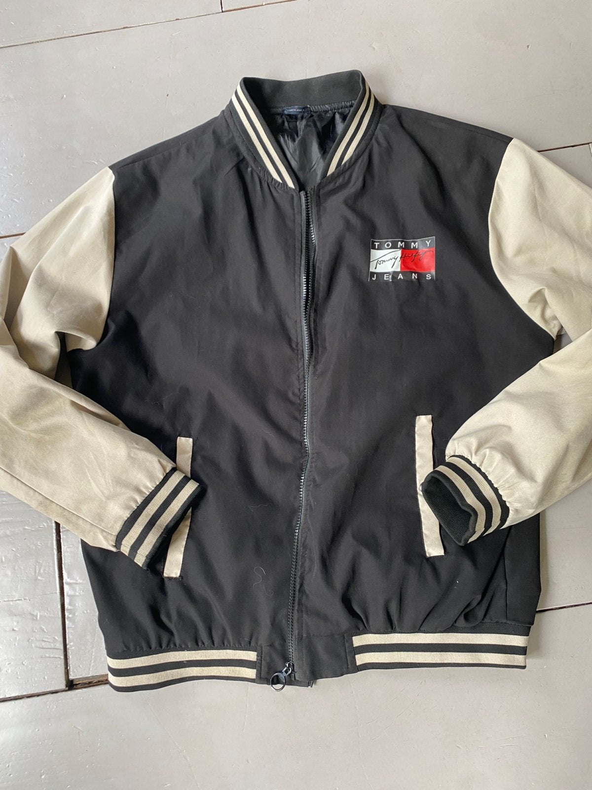 Tommy Hilfiger maat L base ball jack bomberjack, Kleding | Heren, Ophalen of Verzenden, Zo goed als nieuw, Maat 52/54 (L), Zwart