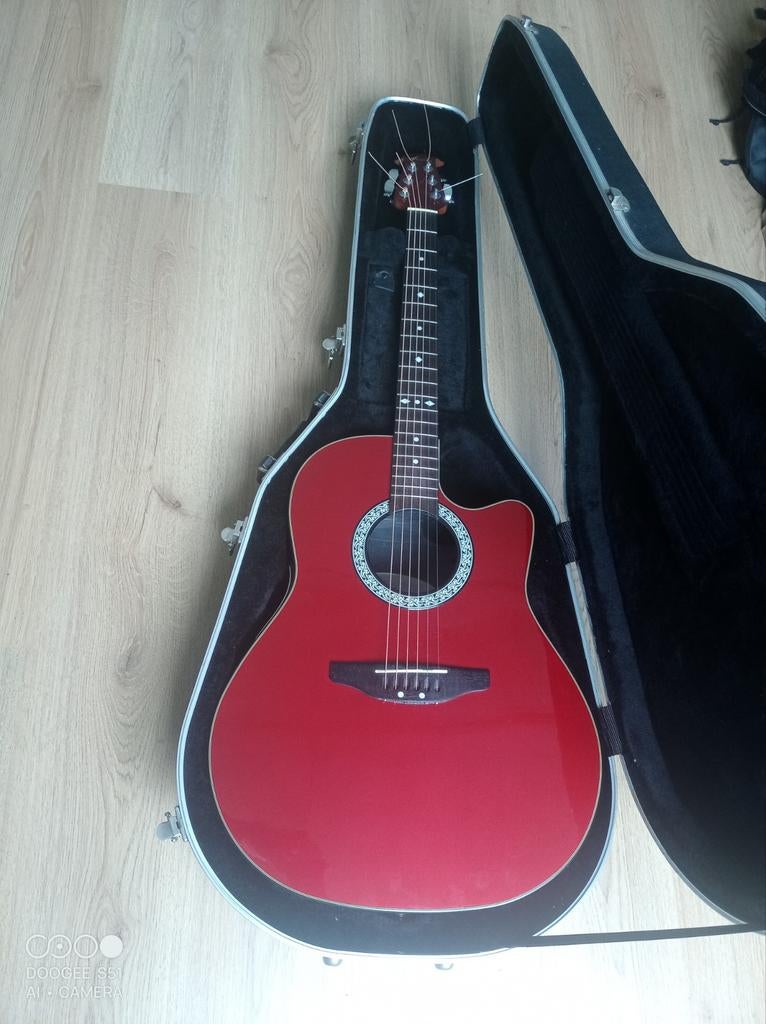 Ovation op20, Muziek en Instrumenten, Snaarinstrumenten | Gitaren | Akoestisch, Ophalen, Zo goed als nieuw, Western- of Steelstringgitaar