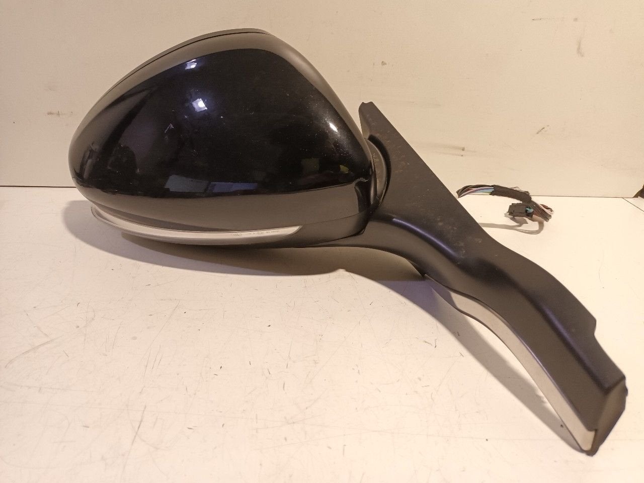 Spiegel buiten rechts elektrisch Peugeot 2008, Auto-onderdelen, Spiegels, Peugeot, Gebruikt, Herkomst onderdeel bekend, 12 maanden garantie