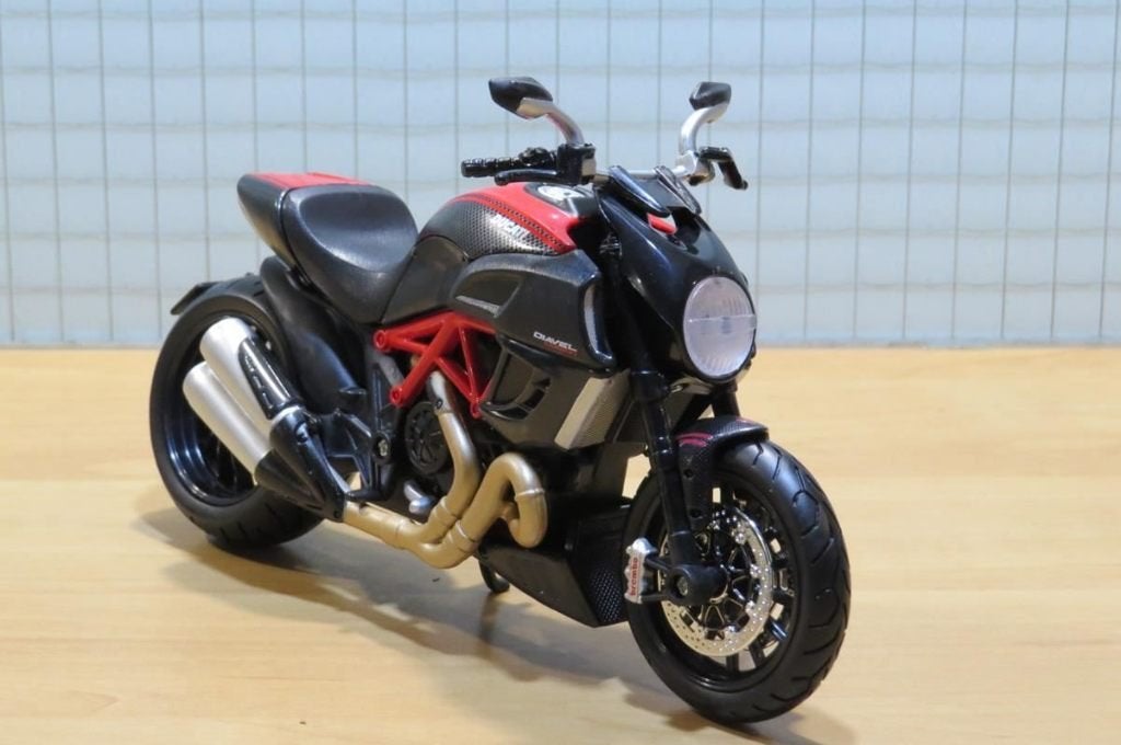 Ducati Diavel 1:12 31196, MayCheong, Nieuw, Ophalen of Verzenden, 1:9 t/m 1:12