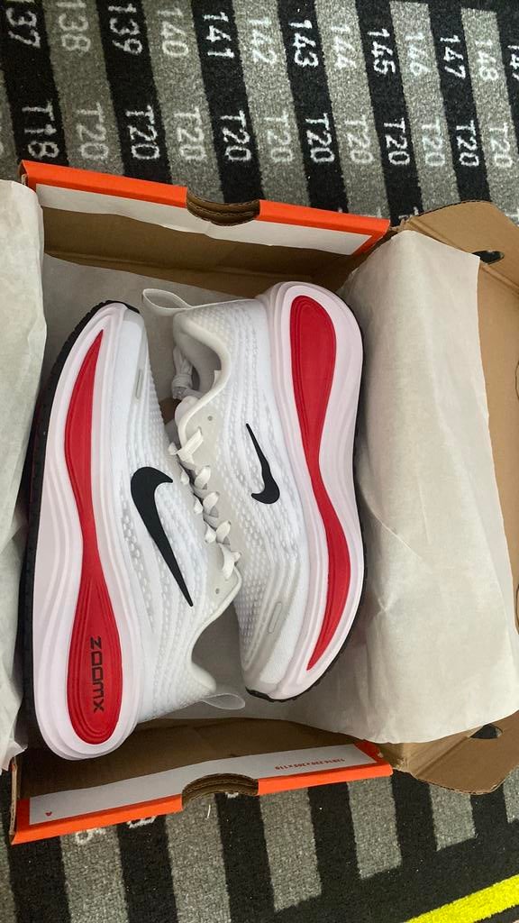 Nike running schoenen maat 36 Zoomx, Sport en Fitness, Loopsport en Atletiek, Nieuw, Ophalen of Verzenden, Hardlopen, Hardloopschoenen