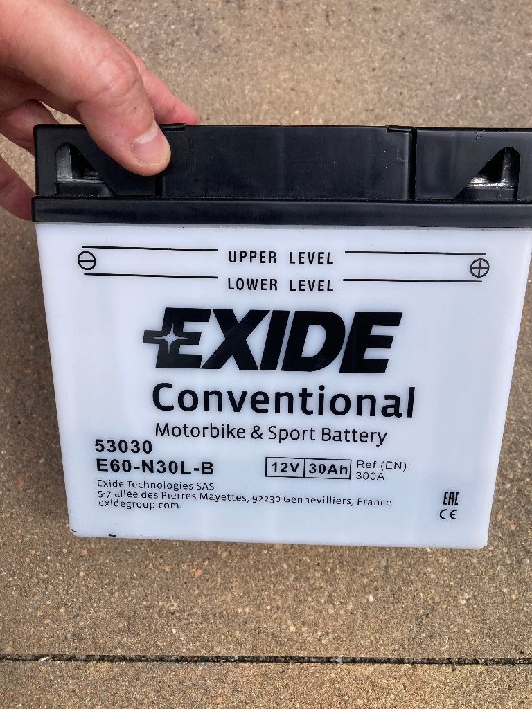 Accu Exide E60-N30L-B  30Ah 12V, Ophalen, Gebruikt