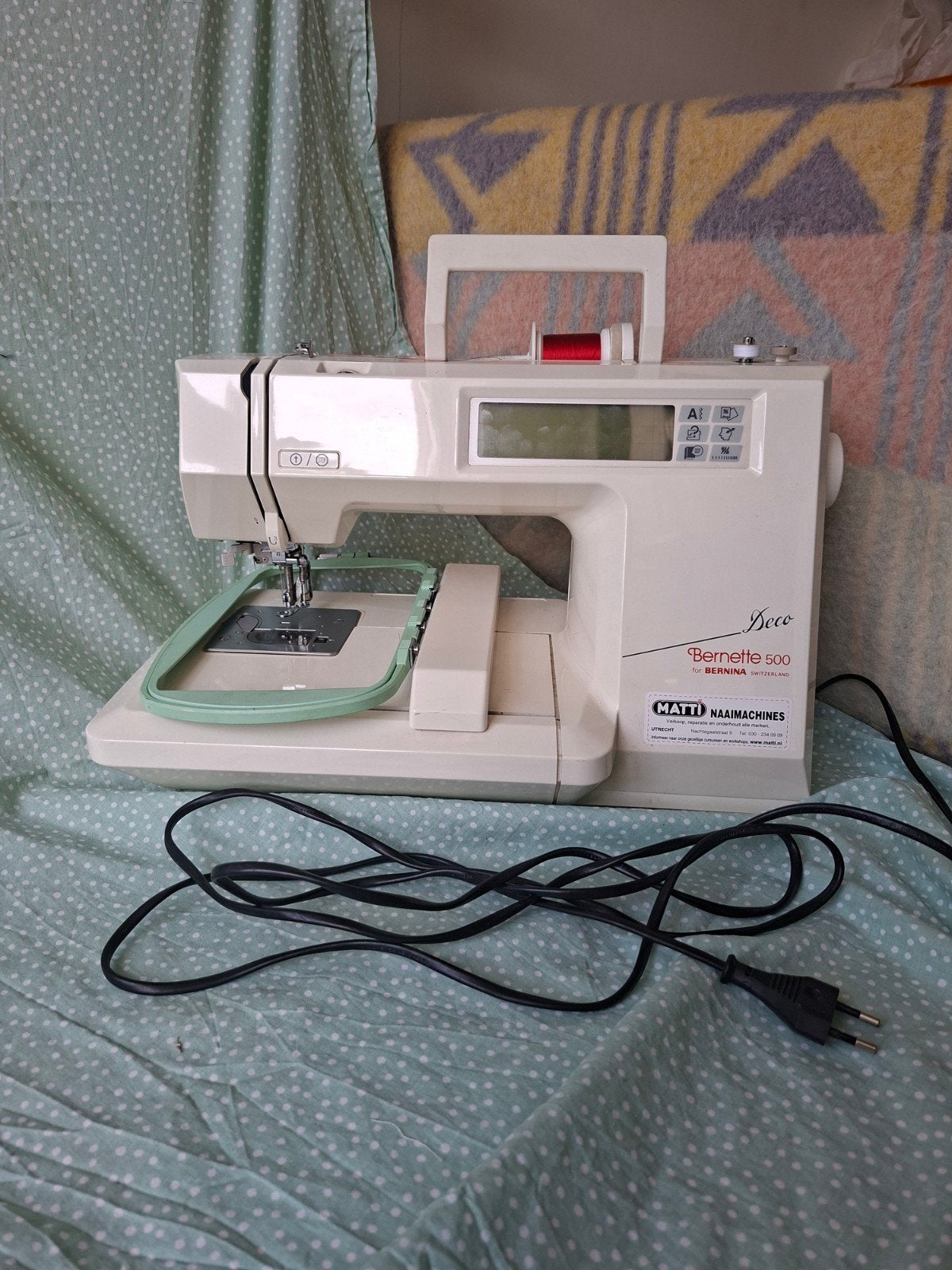 Bernette Deco 500 borduurmachine met accessoires, Ophalen, Gebruikt, Naaimachine, Bernina