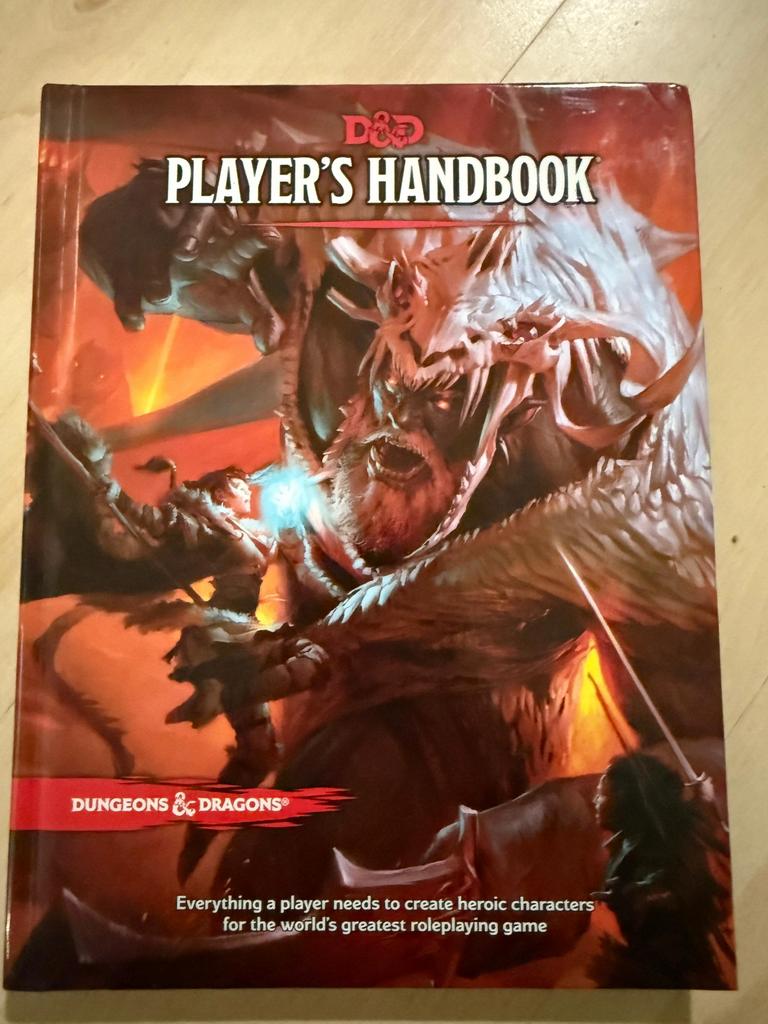 Dungeons & Dragons Player's Handbook (5e) - Milde sporen, Ophalen of Verzenden, Zo goed als nieuw