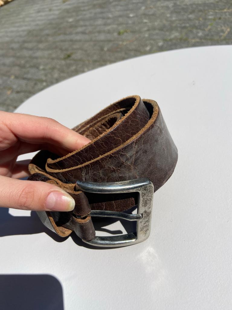 Vintage bruine leren riem - Maat 105, Kleding | Dames, Riemen en Ceinturen, Echt leder, Heupriem, Ophalen of Verzenden, Gedragen