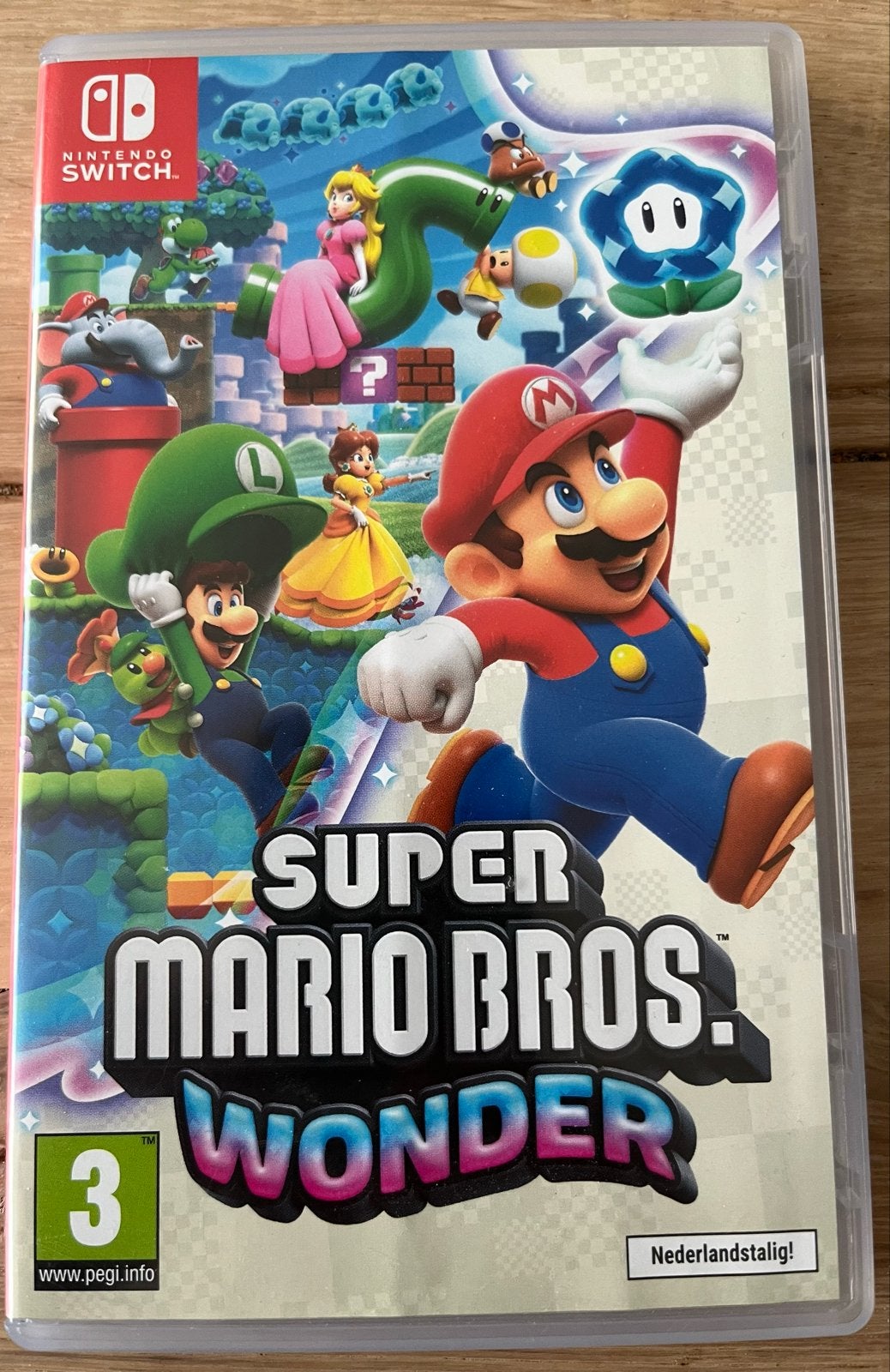 Super Mario Bros. Wonder - Nintendo Switch (Nieuwstaat), Spelcomputers en Games, Games | Nintendo Switch, Eén computer, Ophalen of Verzenden