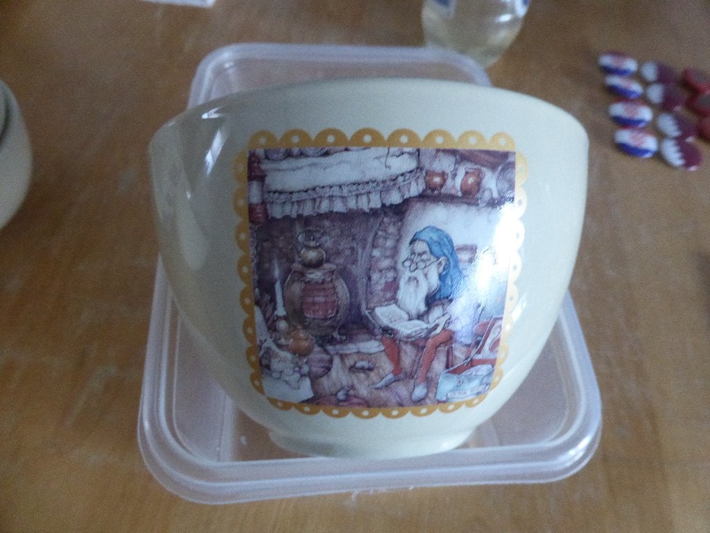 T.k. Schaaltjes met Afbeelding Sprookjesfiguren., Huis en Inrichting, Ophalen, Nieuw, Schaal of Schalen, Overige stijlen