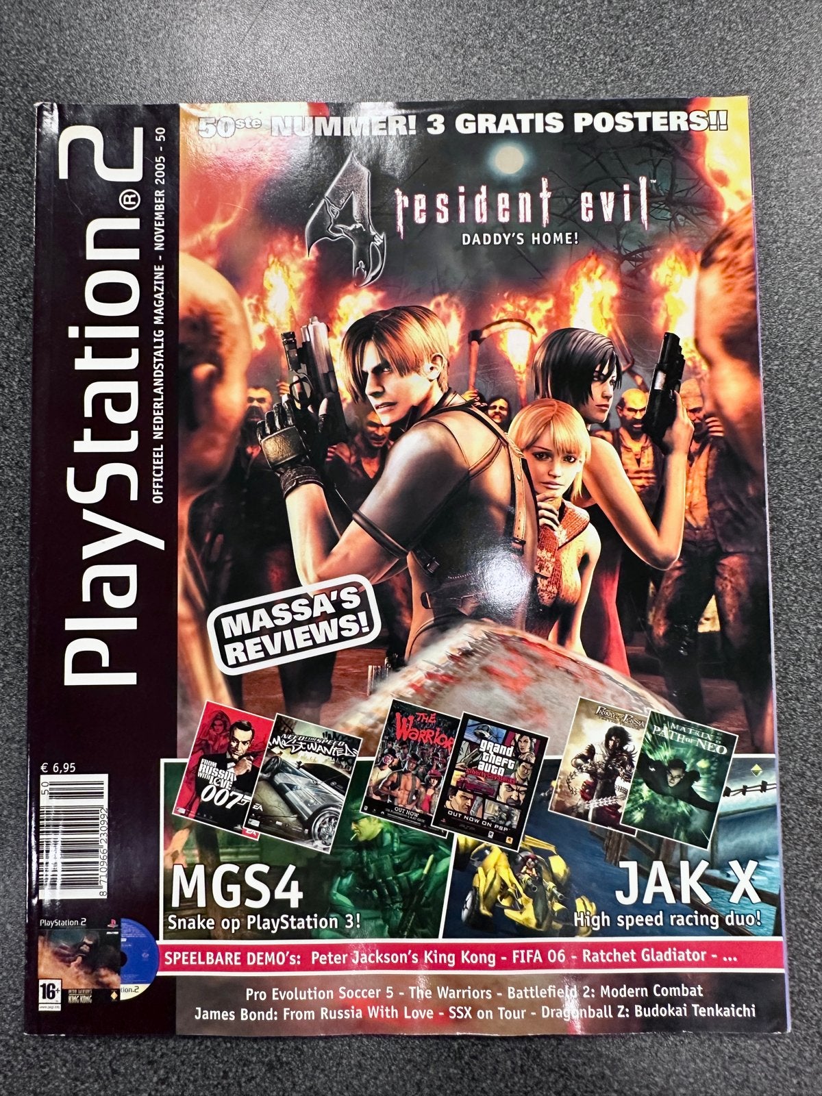 PlayStation 2 Magazine - Resident Evil 4 Cover - Nov 2005, Ophalen of Verzenden, Gebruikt, Overige genres, Vanaf 16 jaar