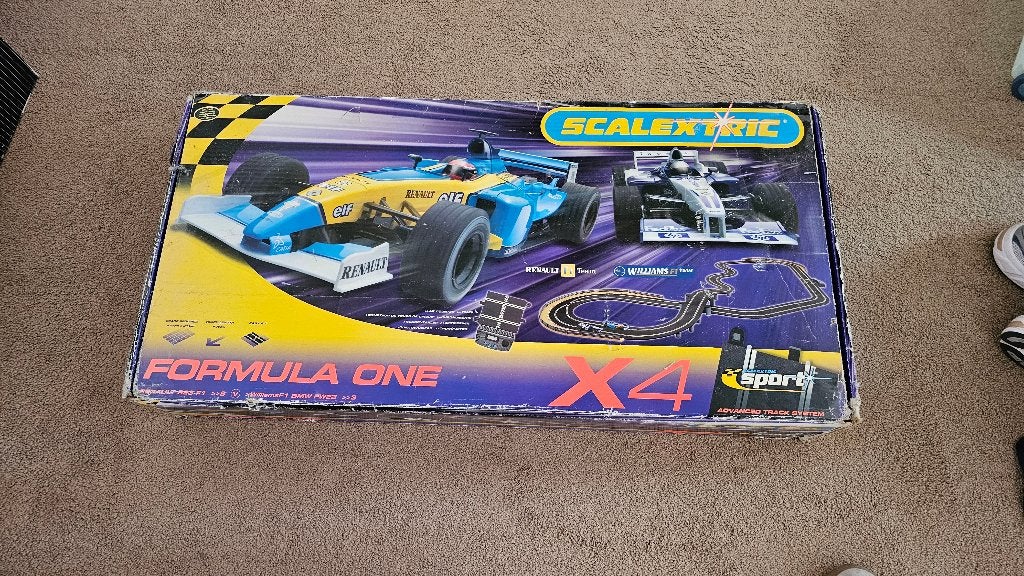 Scalextric 2 sets + extra delen. Digitaal en Analoog, Kinderen en Baby's, Speelgoed | Racebanen, Elektrisch, Ophalen, Overige merken