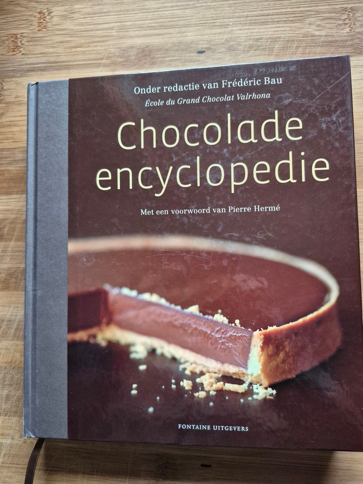Chocolade Encyclopedie - Frédéric Bau, Taart, Gebak en Desserts, Frédéric Bau, Ophalen of Verzenden, Zo goed als nieuw