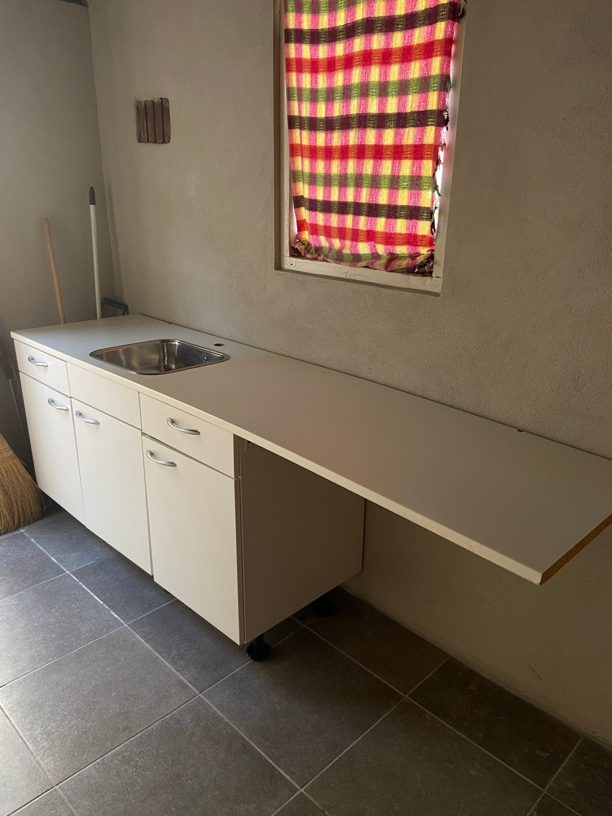 Compacte keuken met spoelbak en werkblad, Huis en Inrichting, Ophalen, Gebruikt, Wit, Enkelwandige keuken