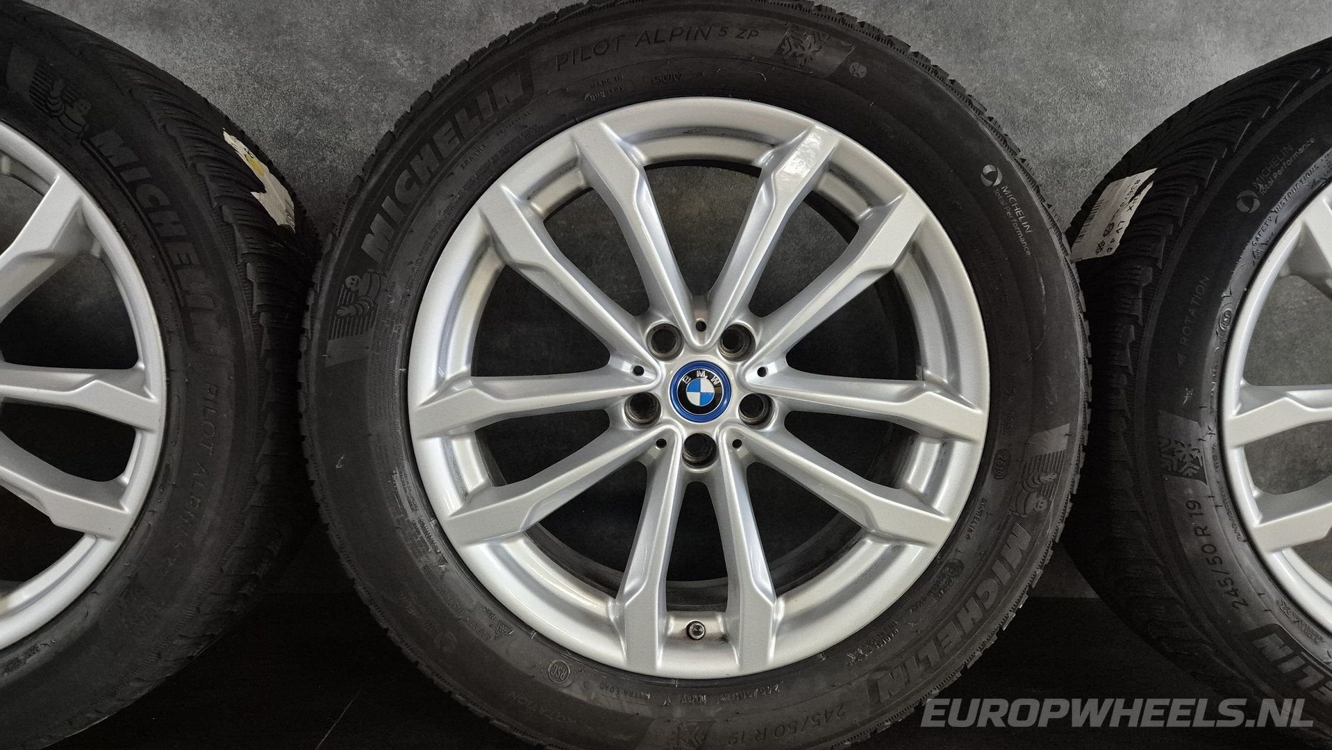 19 inch BMW velgen X3 X4 G01 G02 694 winterbanden G45