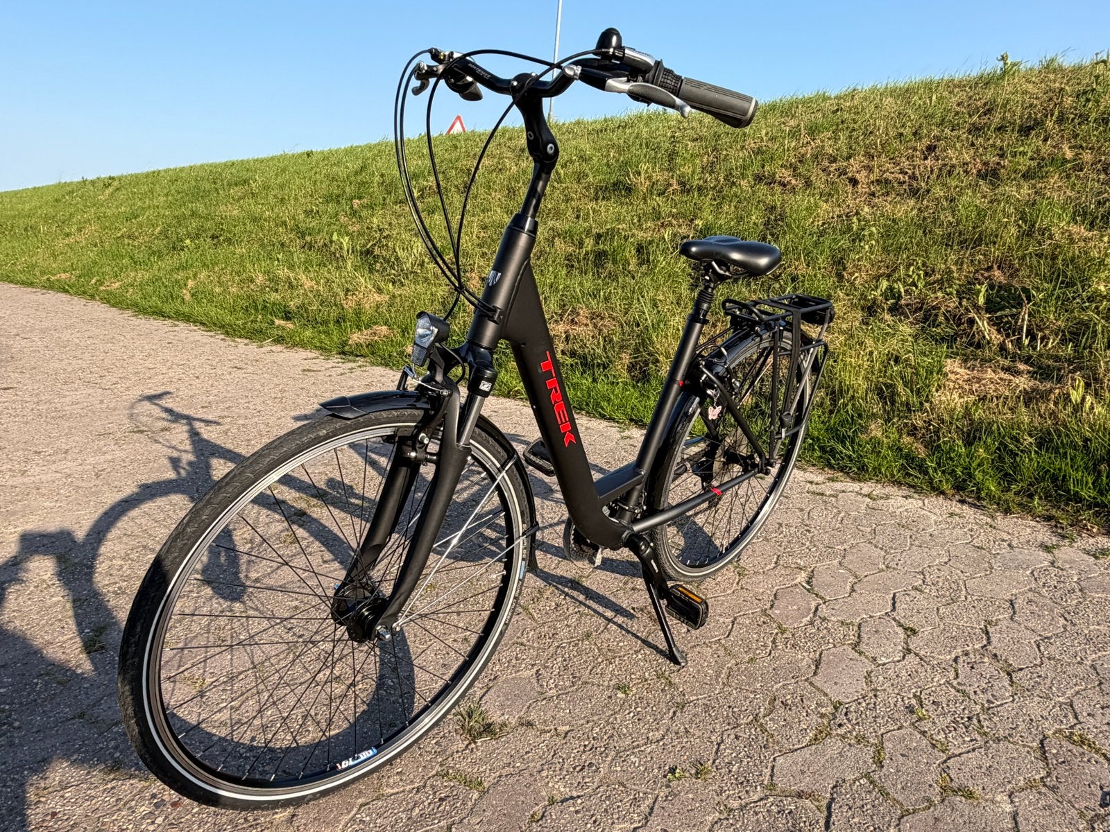 Trek T80 Damesfiets  24 speed-Zo goed als nieuw, (Extra) lage instap, Velgrem, Zo goed als nieuw, 50 tot 53 cm