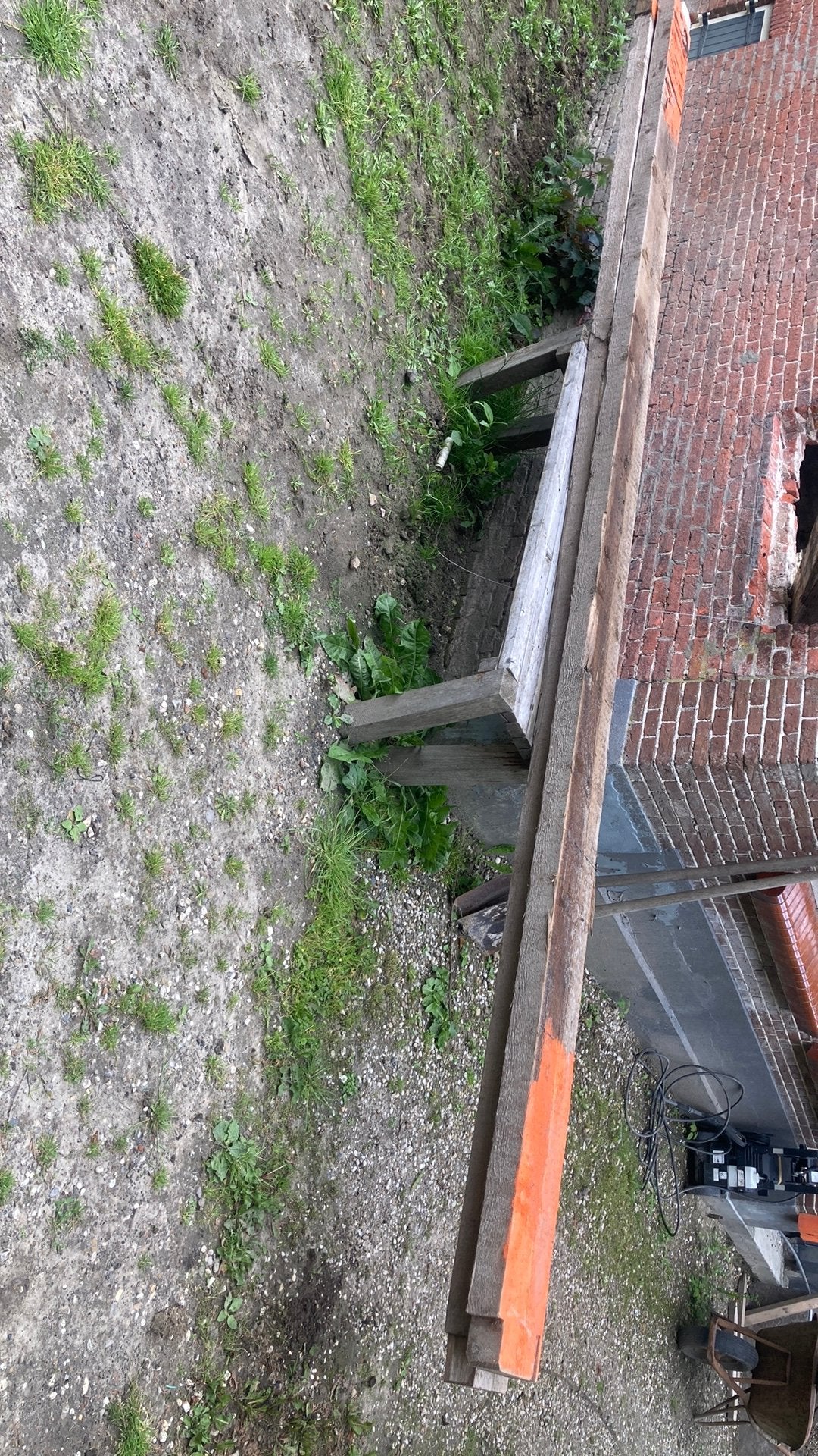 2 grote balken, Doe-het-zelf en Verbouw, Hout en Planken, Ophalen, Zo goed als nieuw, Balk, Vuren
