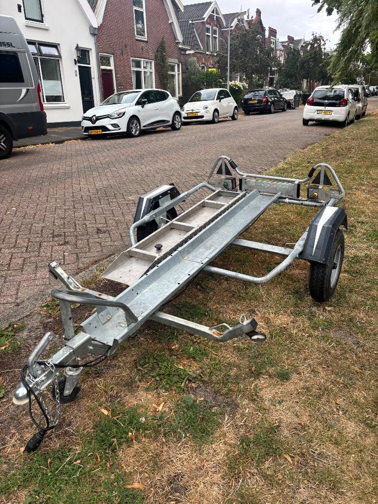 motortrailer 800 kg Érde goede staat  inclusief reservewiel, Motoren, Ophalen, Gebruikt