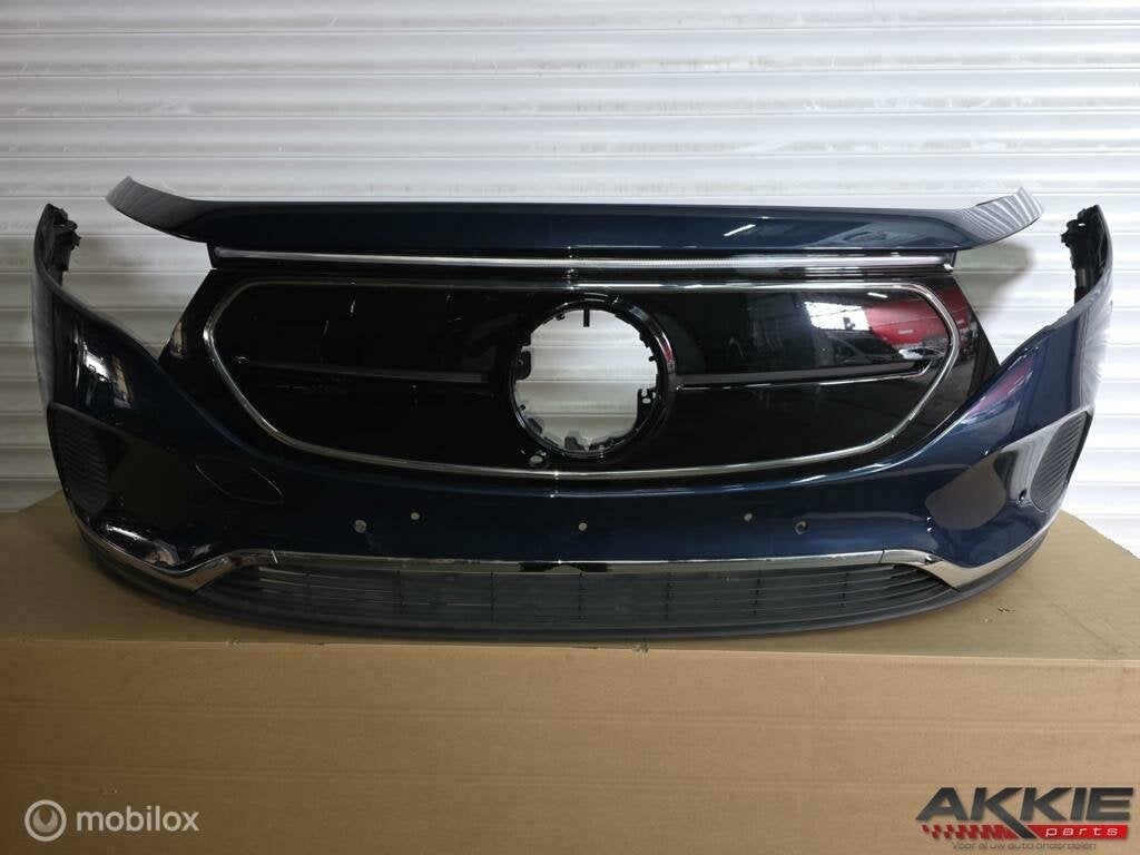 Mercedes EQA bumper voor N243 H243 W243 ('21->), Gebruikt, Voor, Mercedes-Benz, Ophalen of Verzenden
