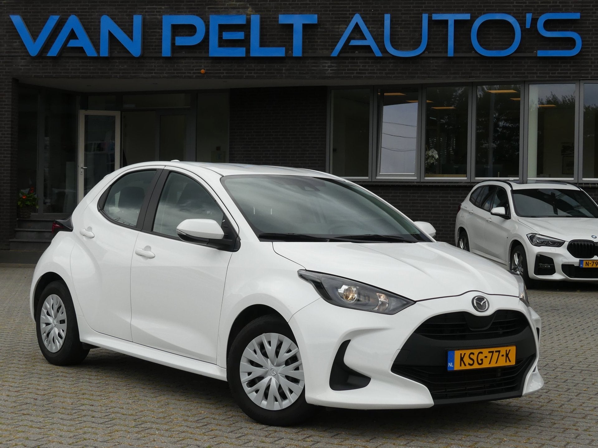 Mazda 2 Hybrid 1.5 Pure / Climate Control / DAB+ / Carplay, Auto's, Mazda, Dealer onderhouden, Gebruikt, 450 kg, Wit