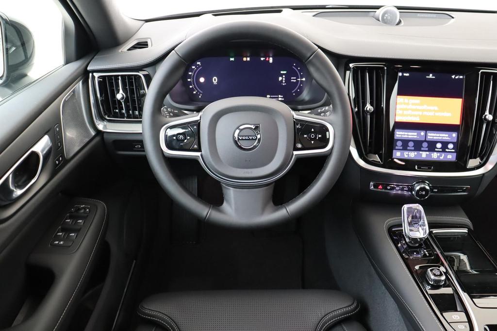 Volvo V60 T8 Plug-in hybrid AWD Ultra Dark Performance *HEIC, Automaat, 12 maanden, Euro 6, 4 cilinders