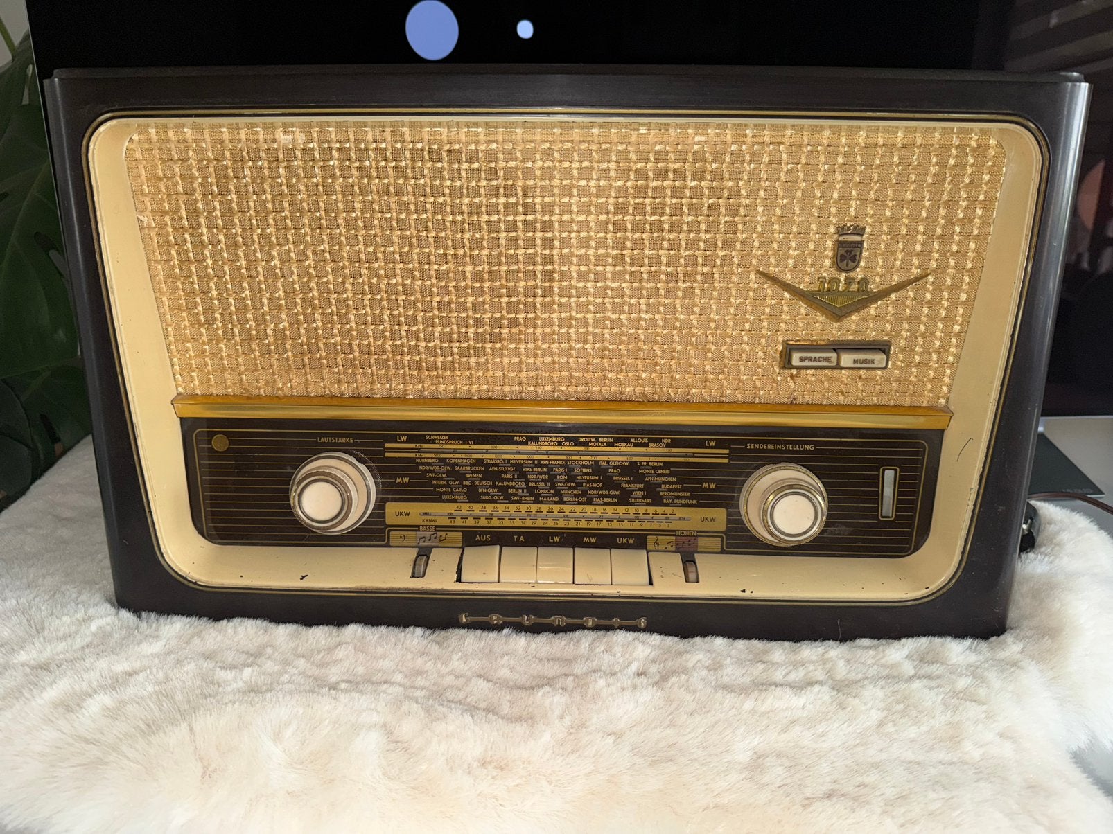 Vintage Grundig radio 1957  type 1070, Antiek en Kunst, Ophalen of Verzenden