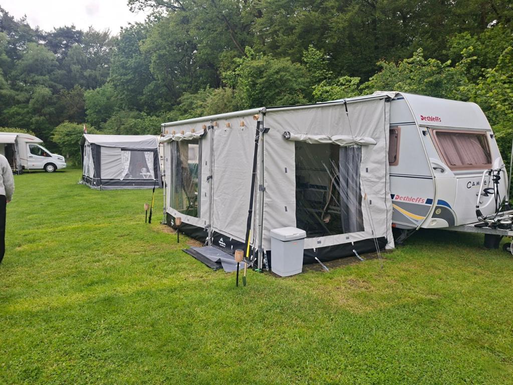 Thule omnistor 1200 (L=375 cm) met zakluifeltent, Ophalen of Verzenden