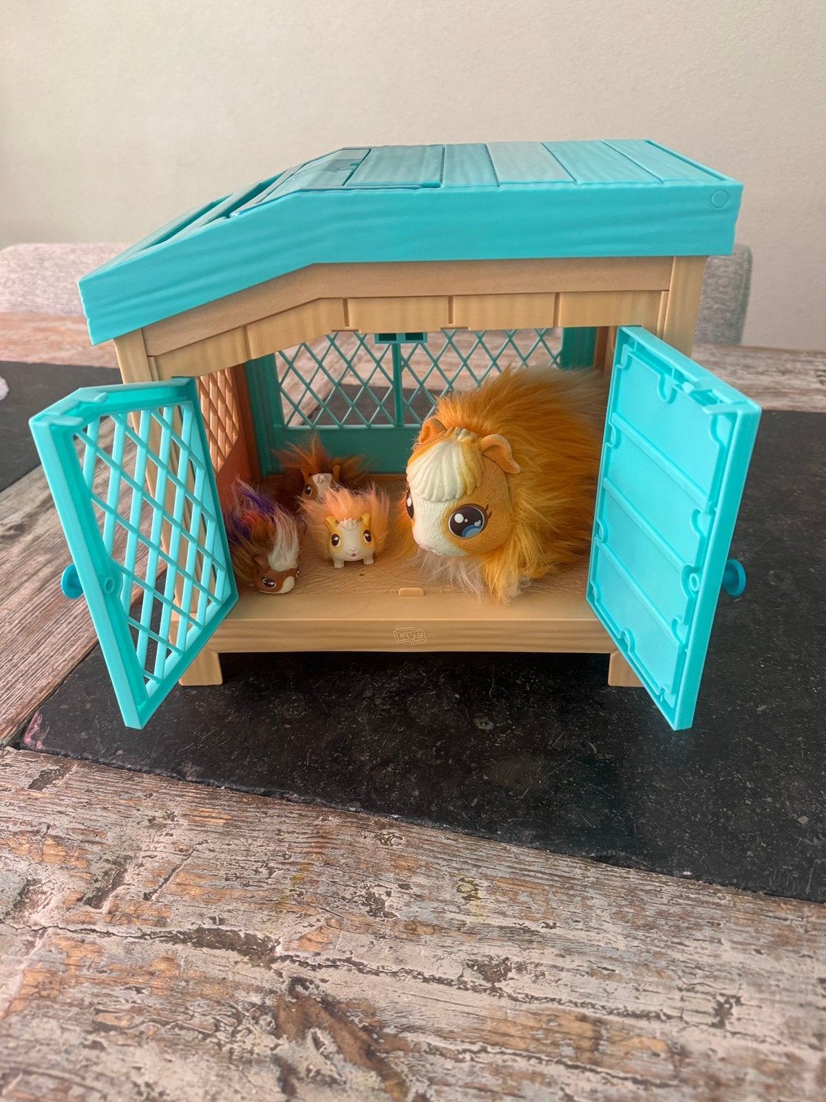 Little live pets cavia en 4 baby cavia’s, Ophalen, Gebruikt, Jongen of Meisje